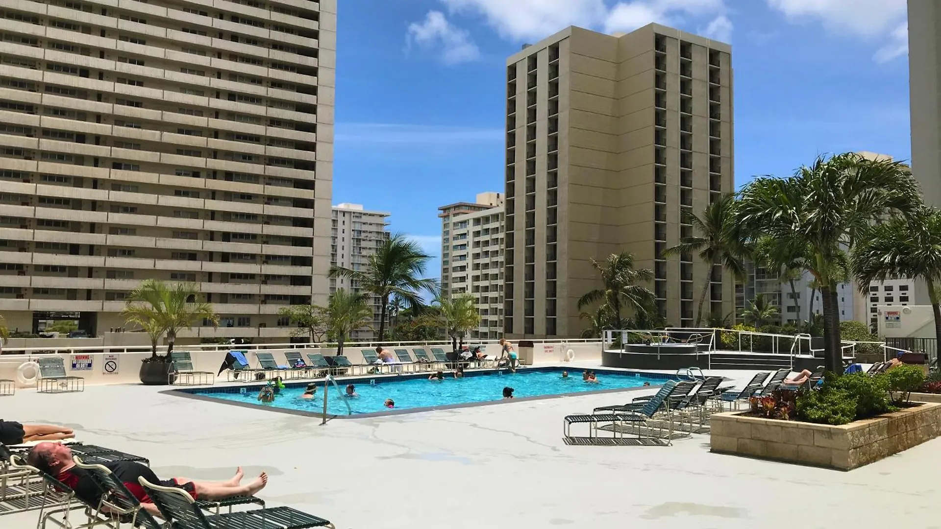 Apartment Newly Renovated ,1 Block To Waikiki Beach, Free Parking Honolulu United States