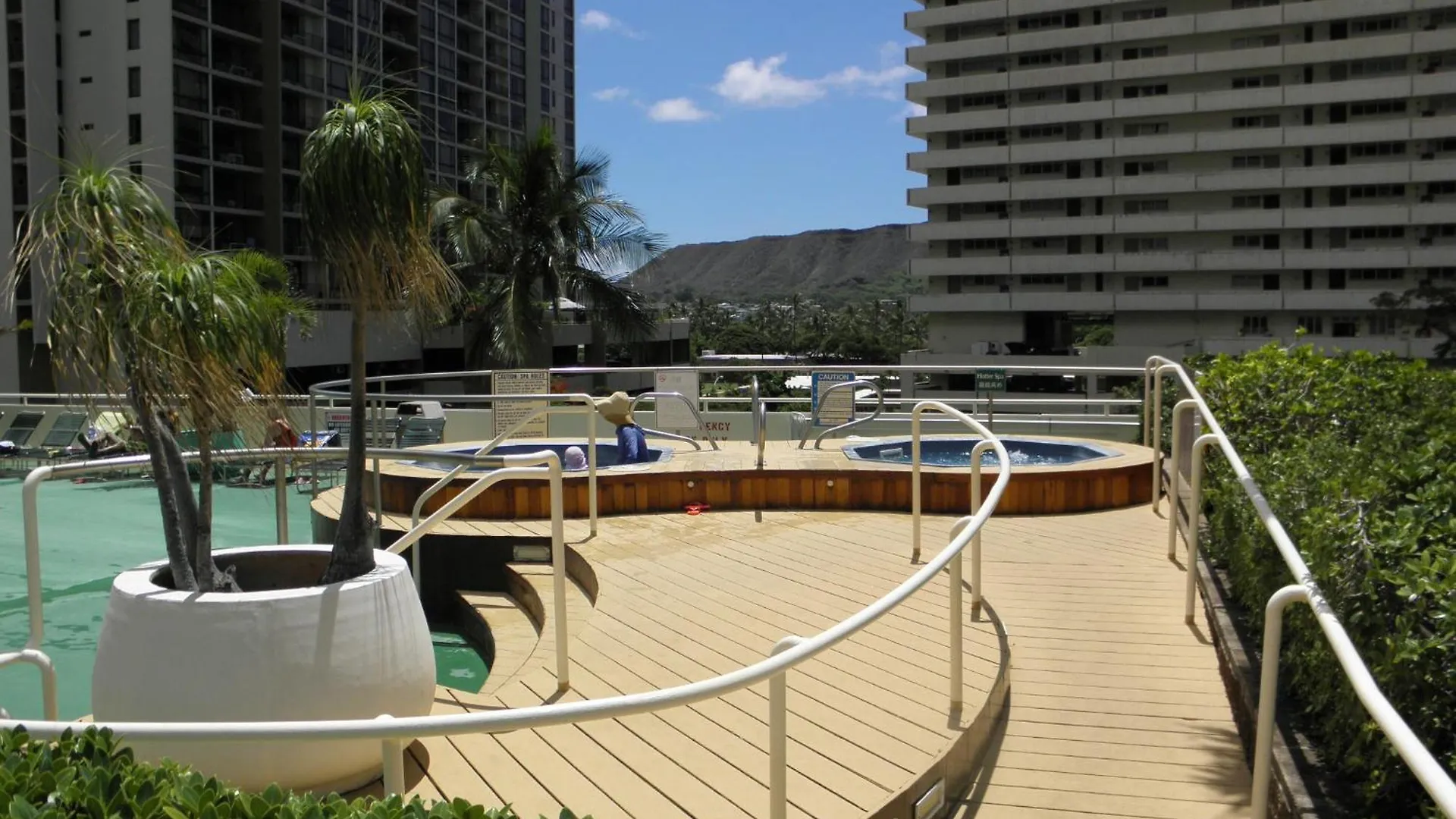 Newly Renovated ,1 Block To Waikiki Beach, Free Parking Honolulu 0*,