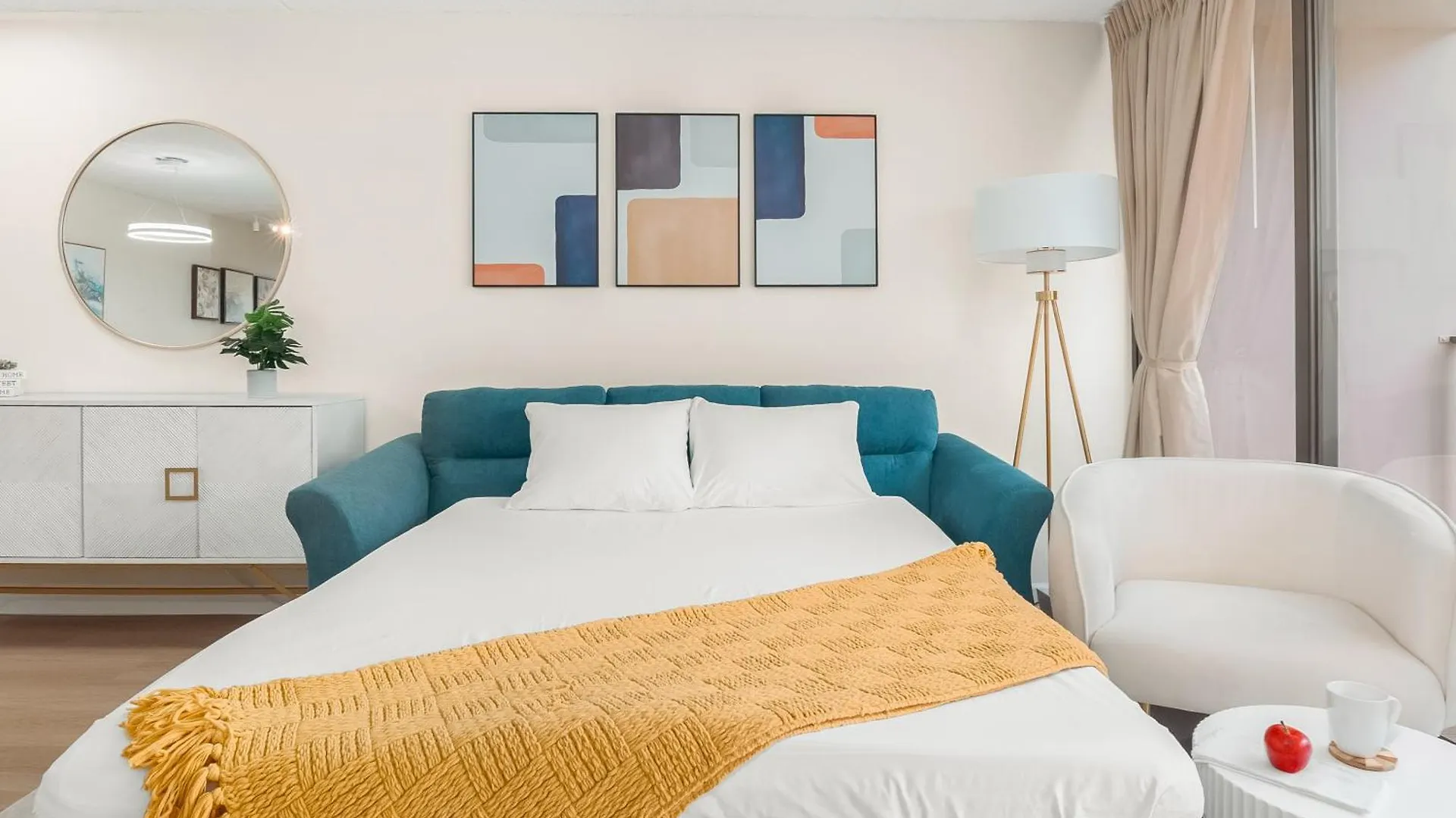 Apartment Newly Renovated ,1 Block To Waikiki Beach, Free Parking Honolulu United States