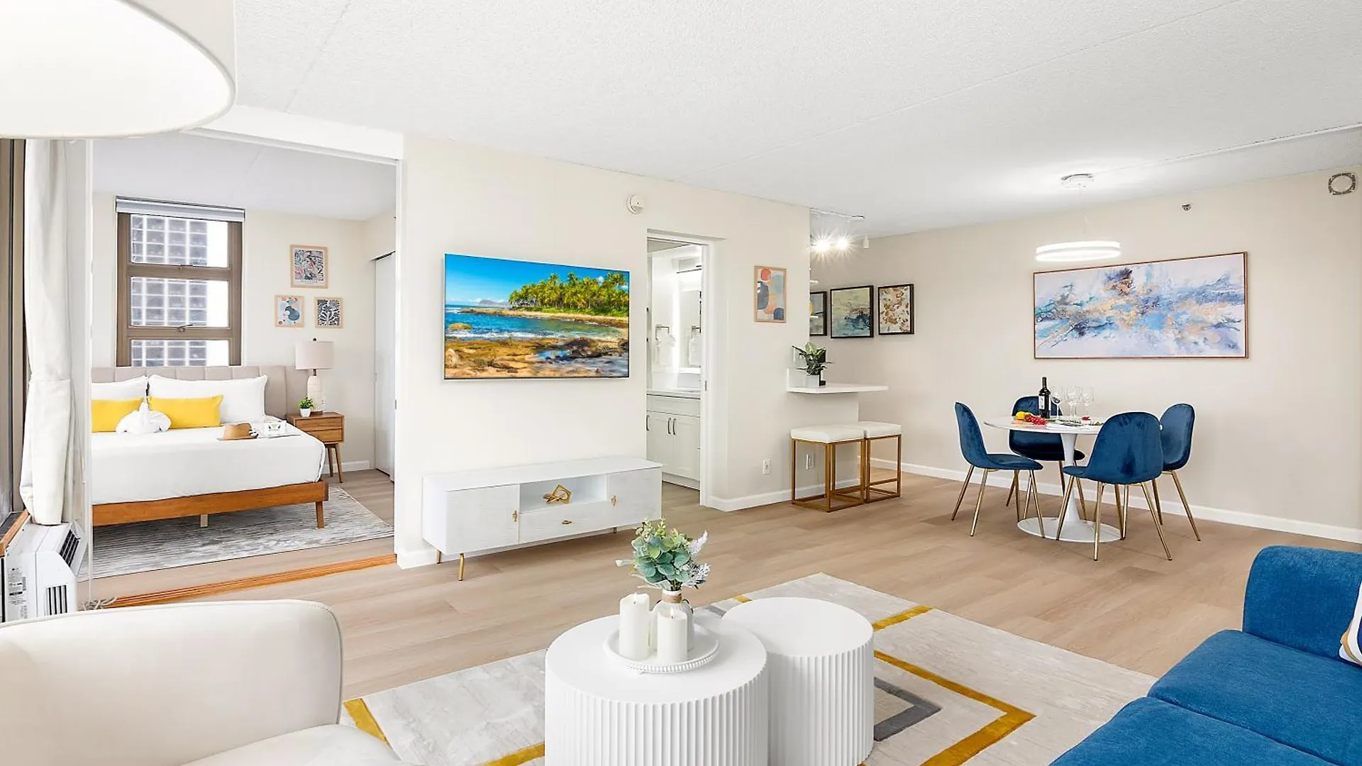 Newly Renovated ,1 Block To Waikiki Beach, Free Parking Honolulu